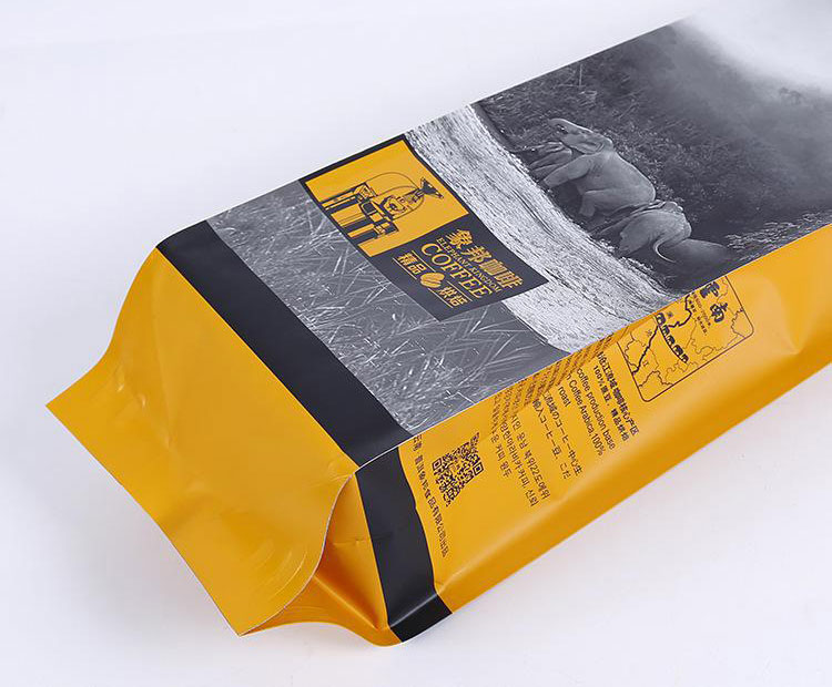 Four side seal bag